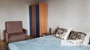 1-к квартира, посуточно, 40м2, 4/9 этаж
