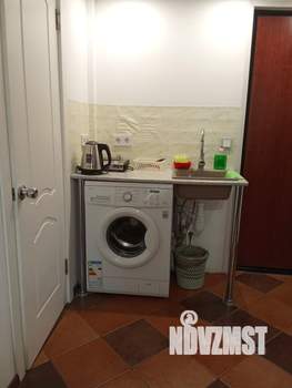 Студия квартира, посуточно, 12м2, 1/5 этаж