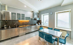 4-к квартира, на длительный срок, 150м2, 2/2 этаж