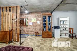 Студия квартира, посуточно, 45м2, 1/5 этаж