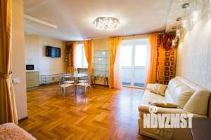 Студия квартира, посуточно, 54м2, 16/24 этаж