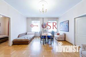 4-к квартира, на длительный срок, 130м2, 3/5 этаж