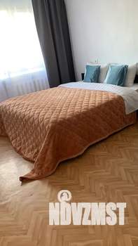 1-к квартира, посуточно, 50м2, 8/16 этаж