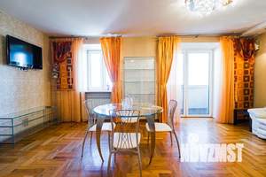 Студия квартира, посуточно, 54м2, 16/24 этаж