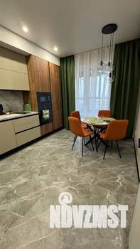 1-к квартира, посуточно, 34м2, 8/12 этаж