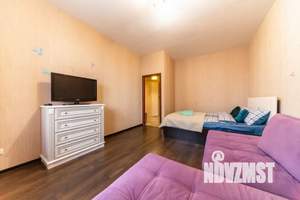 1-к квартира, посуточно, 39м2, 13/22 этаж