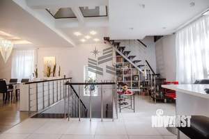 4-к квартира, на длительный срок, 180м2, 2/2 этаж