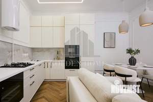 2-к квартира, на длительный срок, 104м2, 2/5 этаж