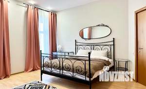 4-к квартира, на длительный срок, 220м2, 4/5 этаж