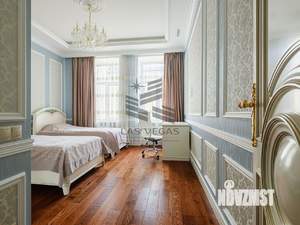 4-к квартира, на длительный срок, 180м2, 6/6 этаж