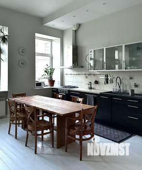 3-к квартира, на длительный срок, 117м2, 2/3 этаж