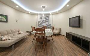 3-к квартира, на длительный срок, 93м2, 1/3 этаж