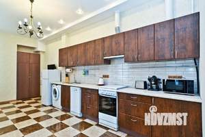 3-к квартира, посуточно, 89м2, 2/4 этаж