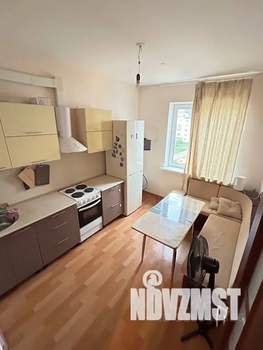 1-к квартира, посуточно, 38м2, 5/5 этаж
