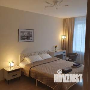 1-к квартира, посуточно, 33м2, 8/17 этаж