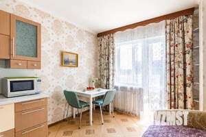 1-к квартира, посуточно, 40м2, 4/6 этаж