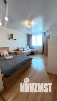 1-к квартира, посуточно, 35м2, 10/25 этаж