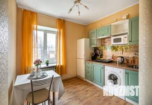 2-к квартира, посуточно, 48м2, 3/3 этаж