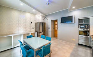 4-к квартира, на длительный срок, 150м2, 2/2 этаж