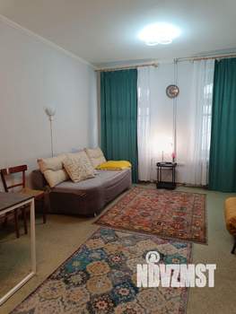 Студия квартира, посуточно, 28м2, 1/6 этаж