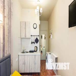Студия квартира, посуточно, 14м2, 2/5 этаж