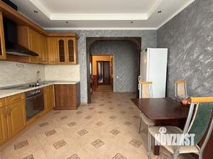 3-к квартира, на длительный срок, 115м2, 3/6 этаж