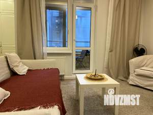Студия квартира, посуточно, 39м2, 5/9 этаж