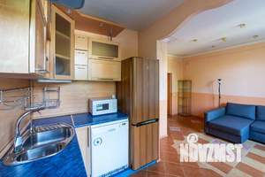2-к квартира, посуточно, 80м2, 1/1 этаж