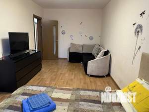 1-к квартира, посуточно, 38м2, 3/25 этаж