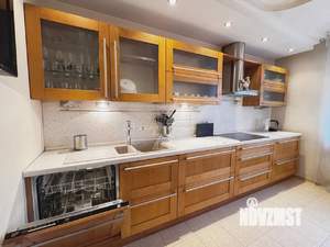 3-к квартира, на длительный срок, 105м2, 3/9 этаж