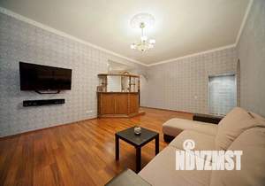 1-к квартира, посуточно, 120м2, 1/1 этаж