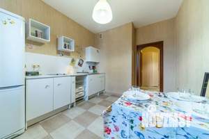 1-к квартира, посуточно, 39м2, 13/22 этаж