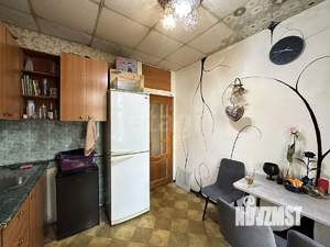 3-к квартира, вторичка, 64м2, 1/2 этаж
