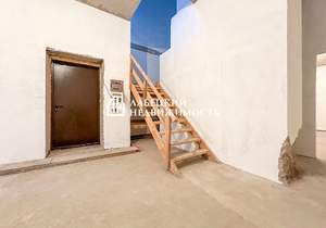 3-к квартира, вторичка, 171м2, 1/2 этаж