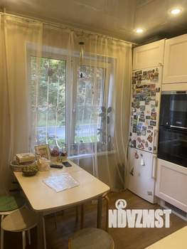 2-к квартира, вторичка, 57м2, 1/5 этаж