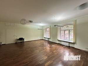 5-к квартира, вторичка, 162м2, 2/5 этаж