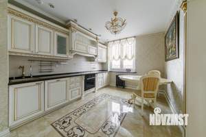 3-к квартира, вторичка, 104м2, 15/17 этаж