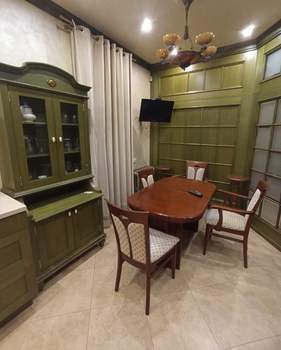 4-к квартира, вторичка, 170м2, 2/2 этаж
