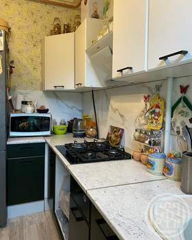 3-к квартира, вторичка, 63м2, 1/4 этаж