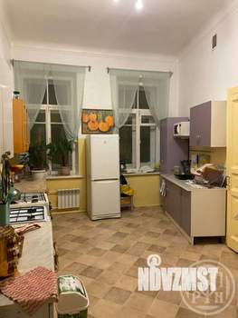 5-к квартира, вторичка, 169м2, 2/4 этаж