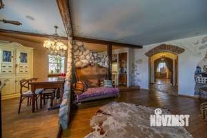 4-к квартира, вторичка, 127м2, 2/4 этаж