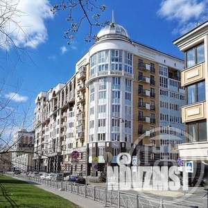 3-к квартира, вторичка, 126м2, 2/8 этаж