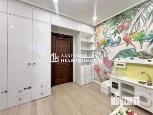 3-к квартира, вторичка, 109м2, 7/8 этаж