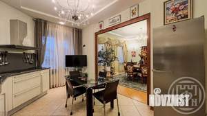 4-к квартира, вторичка, 145м2, 6/7 этаж