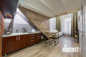 6-к квартира, вторичка, 141м2, 2/5 этаж