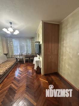 3-к квартира, вторичка, 42м2, 1/5 этаж