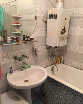 2-к квартира, вторичка, 56м2, 1/5 этаж