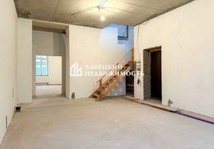3-к квартира, вторичка, 176м2, 1/2 этаж