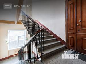 4-к квартира, вторичка, 111м2, 3/5 этаж