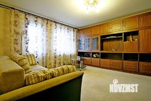 2-к квартира, вторичка, 58м2, 9/10 этаж